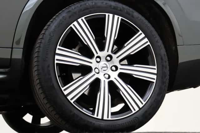 Volvo XC90 (2021) thumbnail 42
