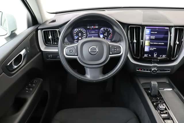 Volvo XC60 (2021) thumbnail 1