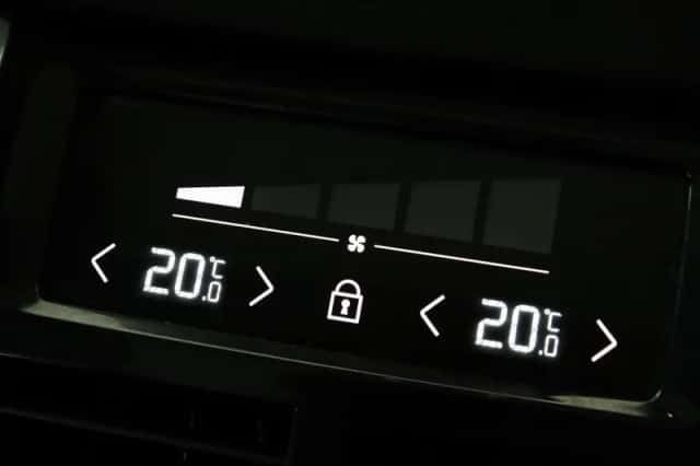 Volvo XC60 (2021) thumbnail 15