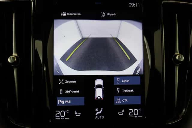 Volvo XC60 (2021) thumbnail 32