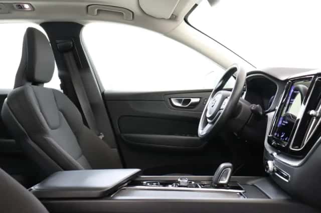 Volvo XC60 (2021) thumbnail 7