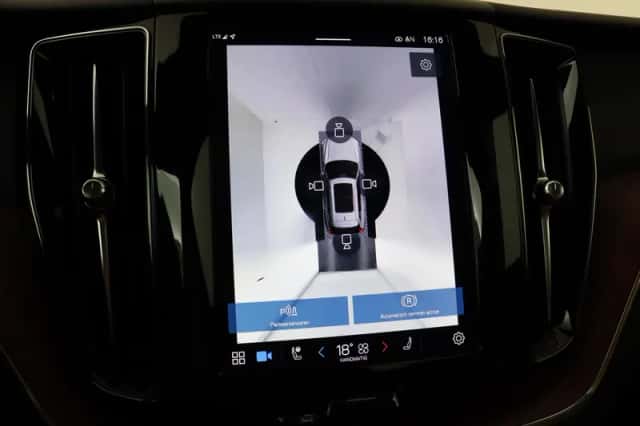 Volvo XC60 (2025) thumbnail 21