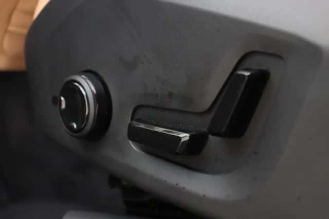 Volvo XC60 (2025) thumbnail 29