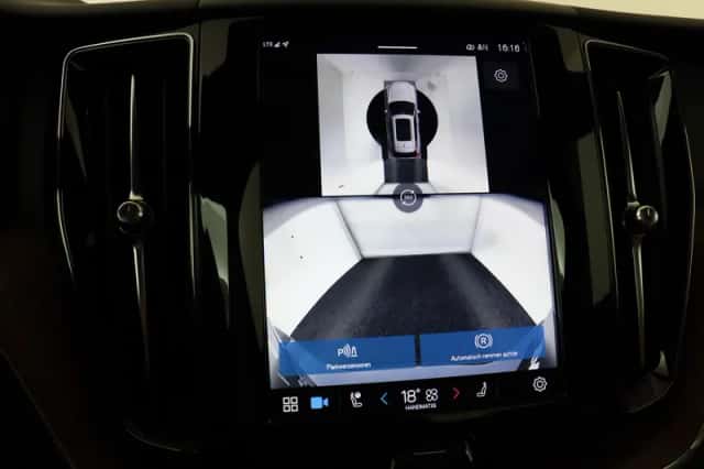 Volvo XC60 (2025) thumbnail 35