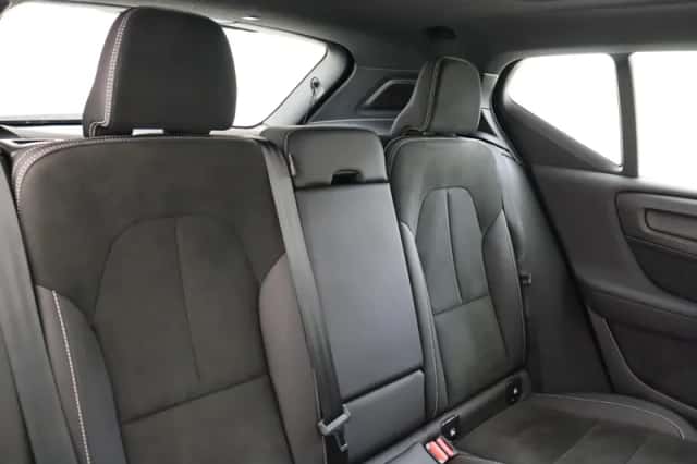 Volvo XC40 (2022) thumbnail 13