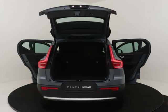 Volvo XC40 (2022) thumbnail 22