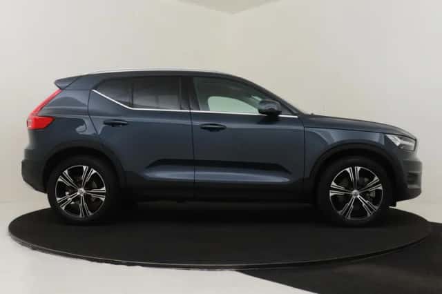 Volvo XC40 (2022) thumbnail 12