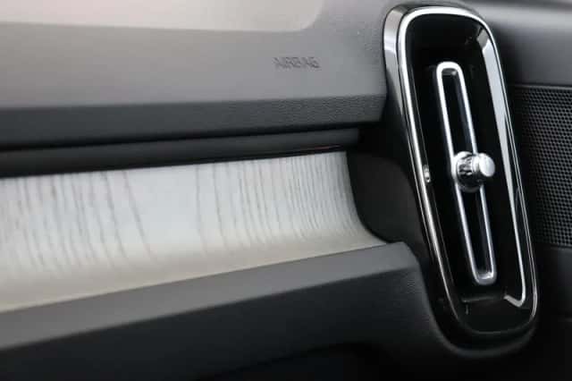 Volvo XC40 (2022) thumbnail 17