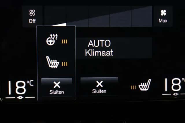 Volvo XC40 (2022) thumbnail 24