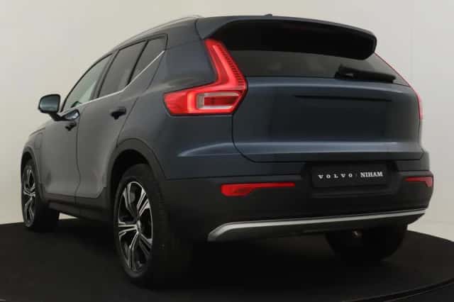 Volvo XC40 (2022) thumbnail 4