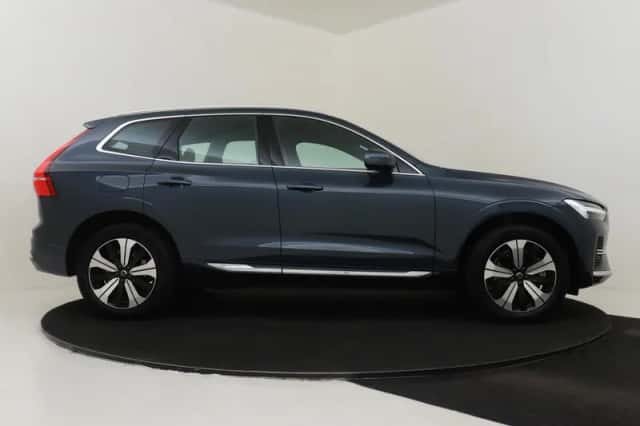 Volvo XC60 (2023) thumbnail 12