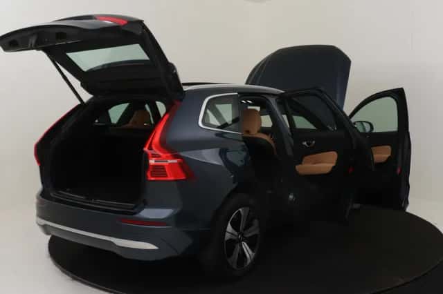 Volvo XC60 (2023) thumbnail 18