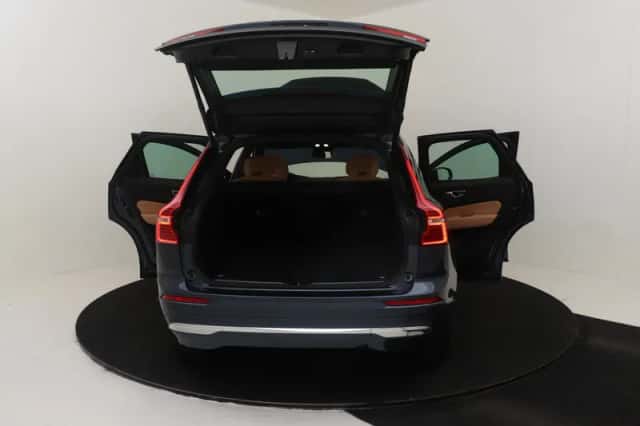 Volvo XC60 (2023) thumbnail 22