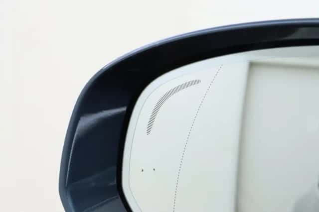 Volvo XC60 (2023) thumbnail 30