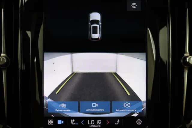 Volvo XC60 (2023) thumbnail 31