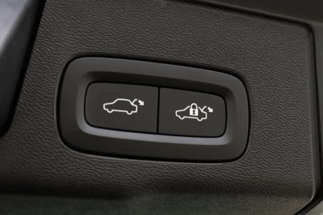 Volvo XC60 (2023) thumbnail 36