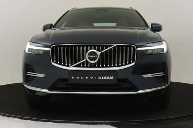 Volvo XC60 (2023) thumbnail 8