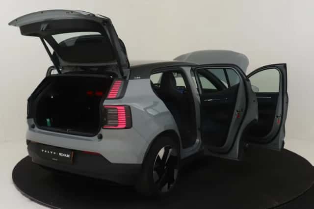 Volvo EX30 (2024) thumbnail 18