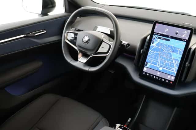 Volvo EX30 (2024) thumbnail 5