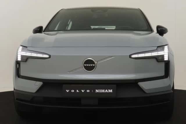 Volvo EX30 (2024) thumbnail 8