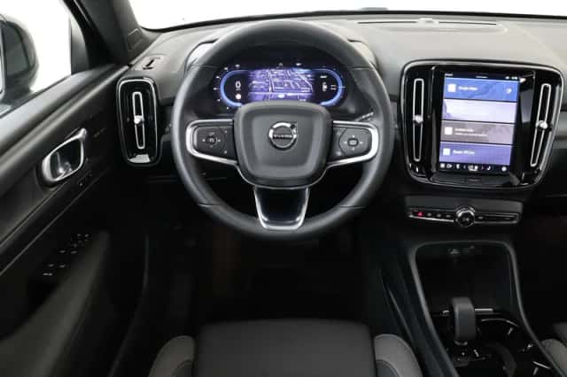Volvo XC40 (2022)