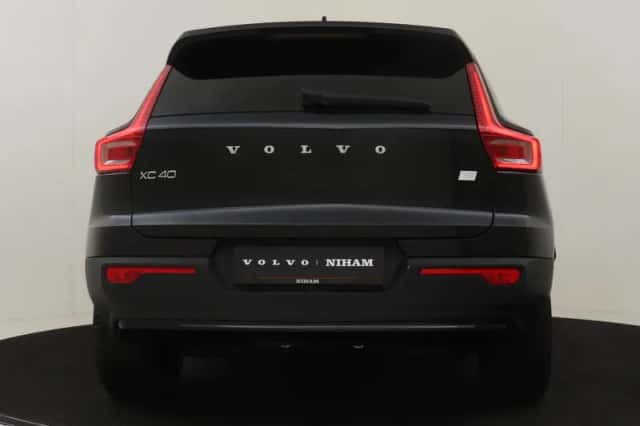 Volvo XC40 (2022) thumbnail 14