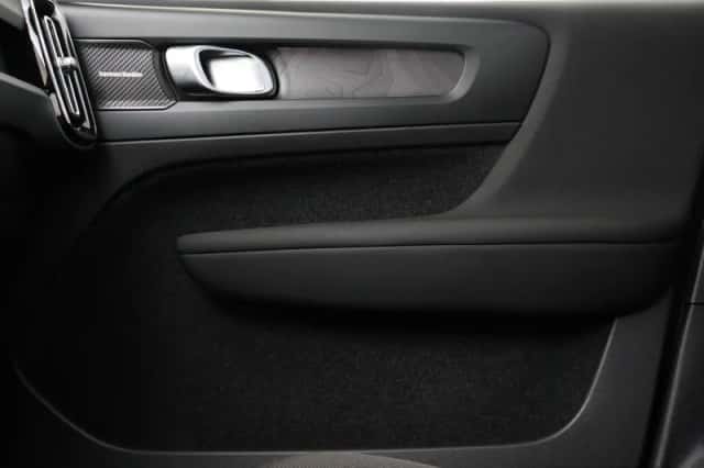 Volvo XC40 (2022) thumbnail 21