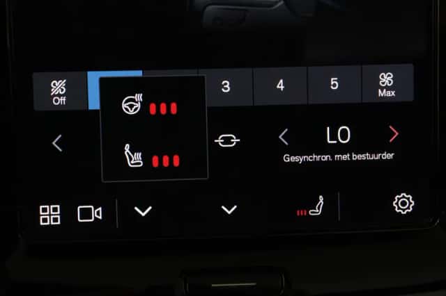 Volvo XC40 (2022) thumbnail 28