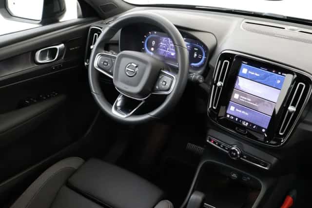 Volvo XC40 (2022) thumbnail 5