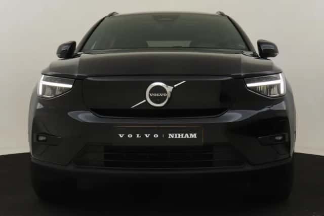 Volvo XC40 (2022) thumbnail 8