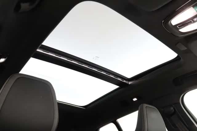 Volvo XC40 (2022) thumbnail 9