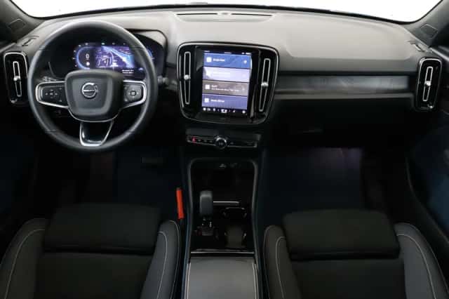 Volvo C40 (2021) thumbnail 3