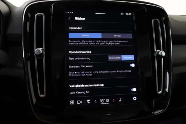 Volvo C40 (2021) thumbnail 28