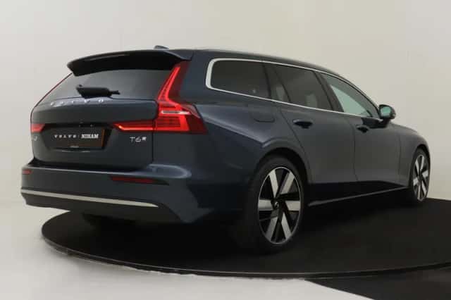 Volvo V60 (2026) thumbnail 2