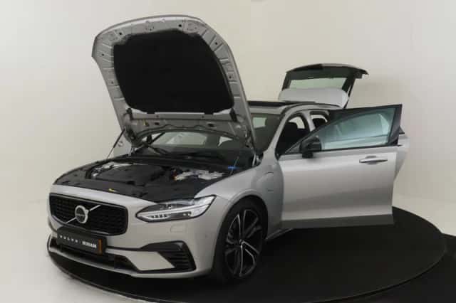 Volvo V90 (2025) thumbnail 16