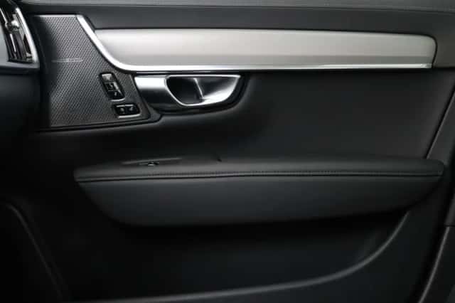 Volvo V90 (2025) thumbnail 23