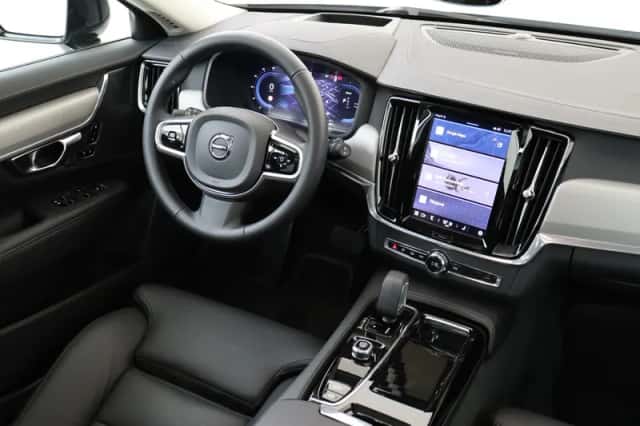 Volvo V90 (2025) thumbnail 5