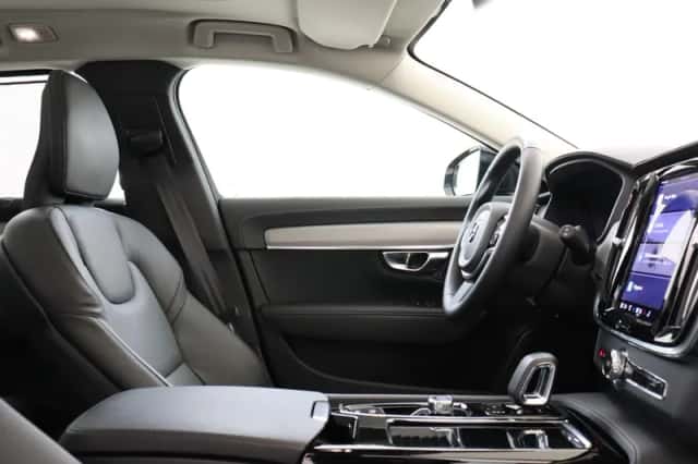 Volvo V90 (2025) thumbnail 7