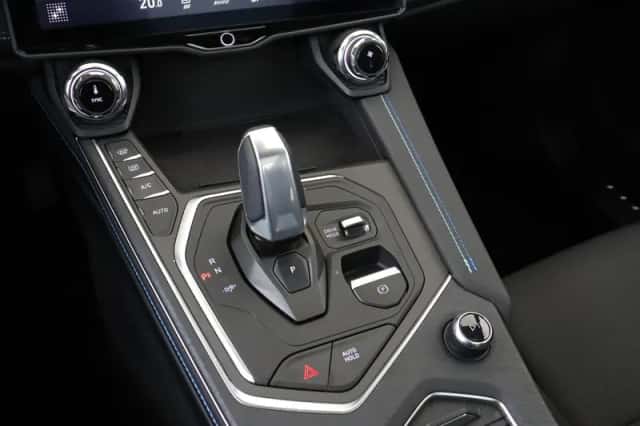 Lynk & Co 01 (2024) thumbnail 25