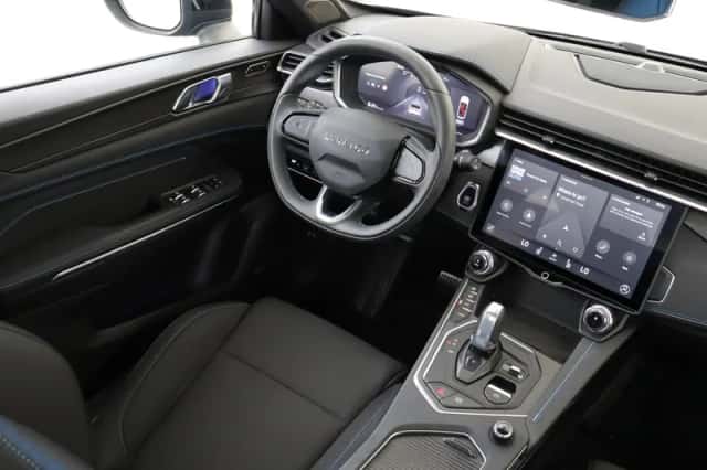 Lynk & Co 01 (2024) thumbnail 5