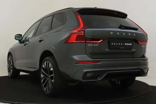 Volvo XC60 (2025) thumbnail 4