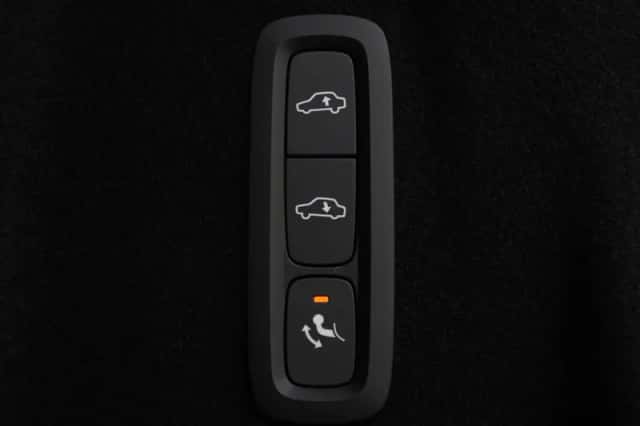 Volvo XC60 (2025) thumbnail 40