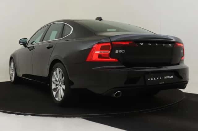 Volvo S90 (2018) thumbnail 4