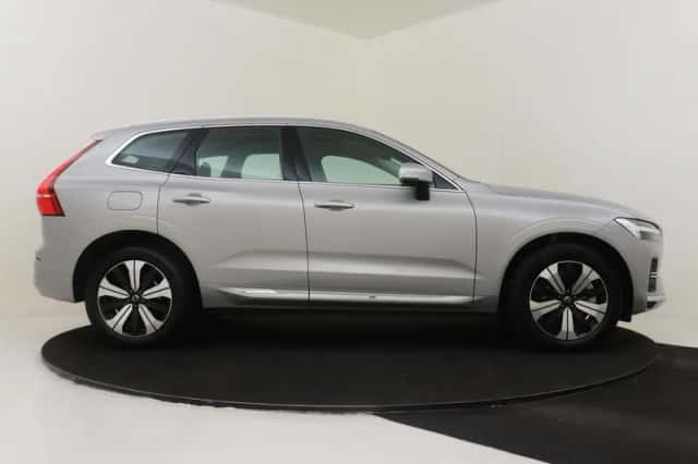 Volvo XC60 (2023) thumbnail 12