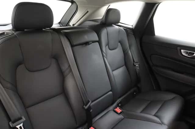 Volvo XC60 (2023) thumbnail 13