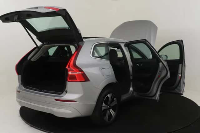Volvo XC60 (2023) thumbnail 18