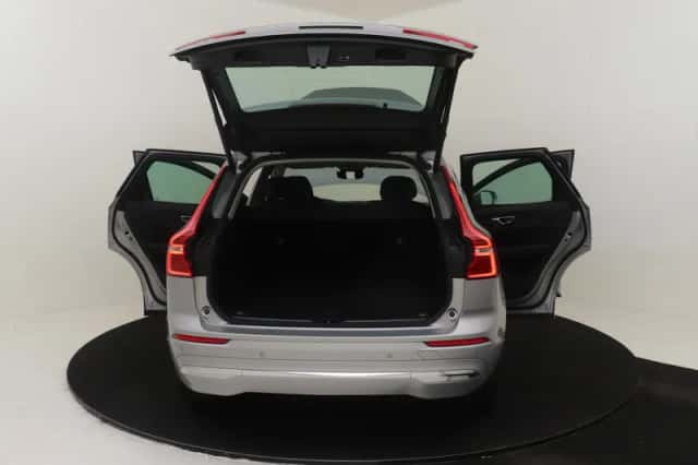 Volvo XC60 (2023) thumbnail 22