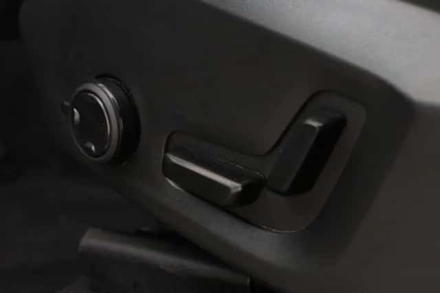 Volvo XC60 (2023) thumbnail 25