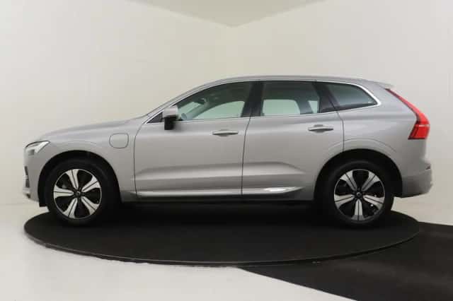 Volvo XC60 (2023) thumbnail 6