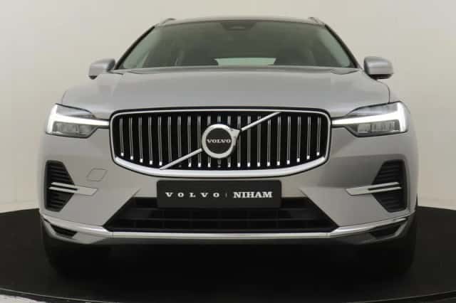 Volvo XC60 (2023) thumbnail 8